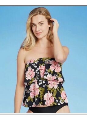 Women's Tiered Bandeau Tankini
Top - Kona Sol Black Floral